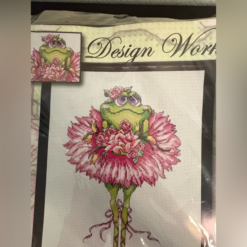 Design Works Crows Stitch Kit Frog Bouquet Ballerina 7” x 10” Susan Pisoni New - Picture 2 of 5